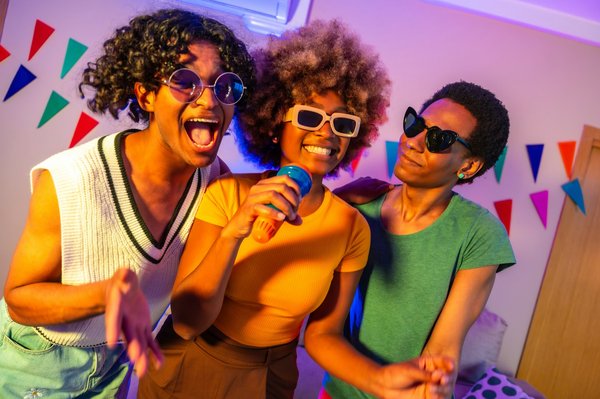 Découvrez les incontournables bars karaoké à paris