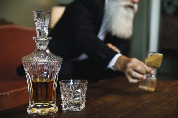 Découvrez les bienfaits d'une carafe pour whisky élégante
